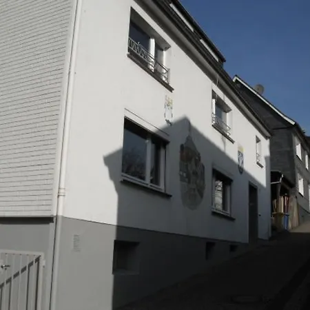 Dachgeschoss Im Fachwerkhaus 아파트 졸링겐